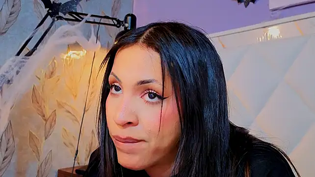 Chat +18 de clara_evanss ao vivo