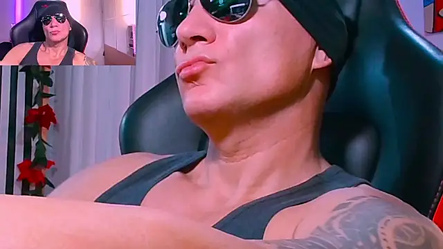 MattSteelX 라이브 XXX 채팅