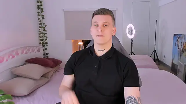 HotVanee – Naživo XXX chat