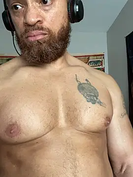 Fathero1time XXX чат на живо