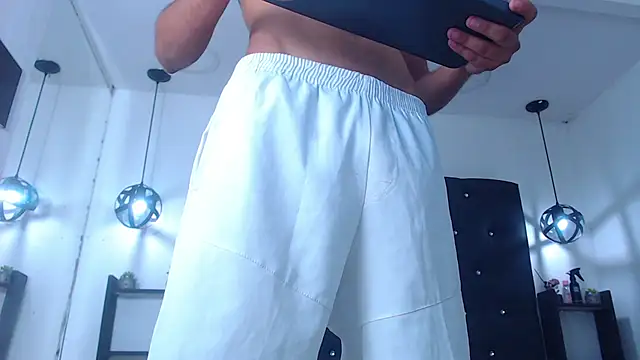 Liam_crox 现场XXX聊天