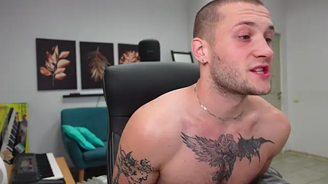 Igor_Wilde Adlı Modelin Canlı XXX Sohbeti
