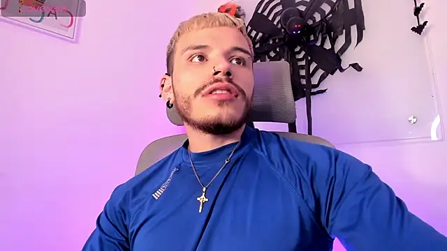 צ'אט XXX בשידור חי של Lian_ferrer