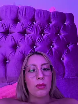 Czat XXX na żywo – ValeriaHot69