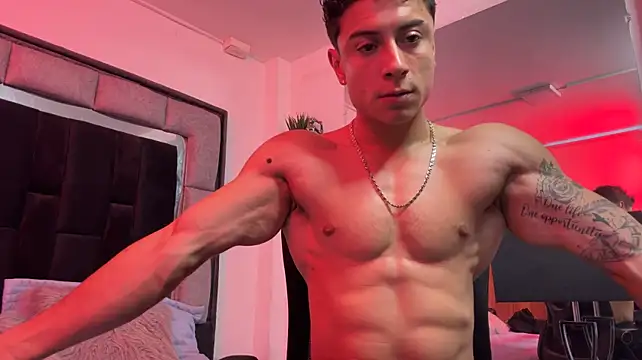دردشة MR_MUSCLE الجنسية المباشرة