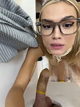 แชท XXX สดของ Nicoleevien