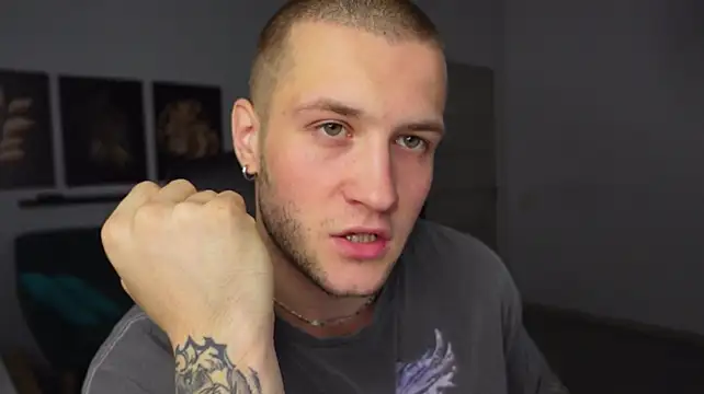 Chat XXX ao vivo de Igor_Wilde