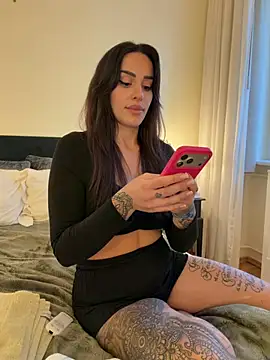 -Alisa's Live XXX Chat