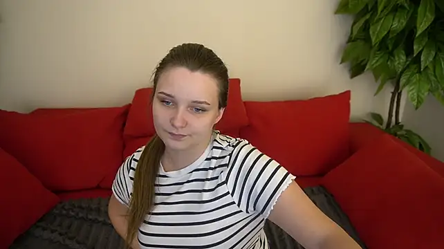 MagicPeachh_'s Live XXX Chat