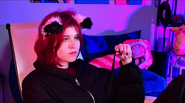 JulliaMoore Live XXX-chat