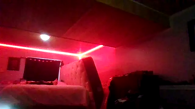 XXX chat uživo modela Mr-A-YourSlut