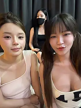 tutuya01 Chat XXX live