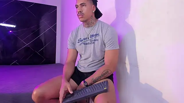 XXX chat uživo modela Chirshot_