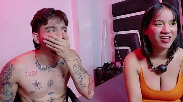 Chat +18 de AliceandMax ao vivo