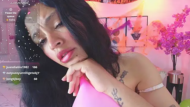 Maddie_T18 Chat XXX live