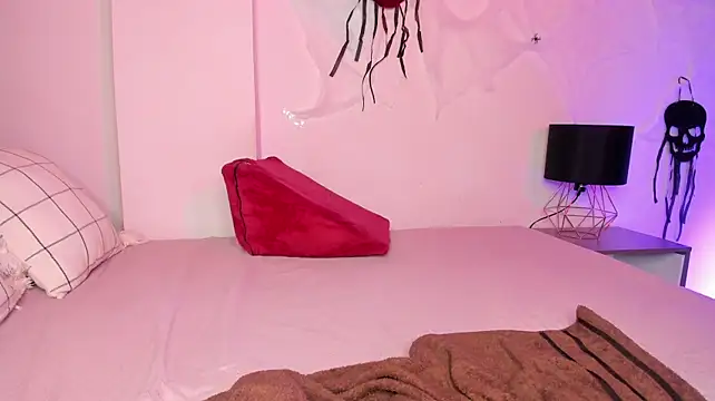 Chat +18 de Tylla__ ao vivo