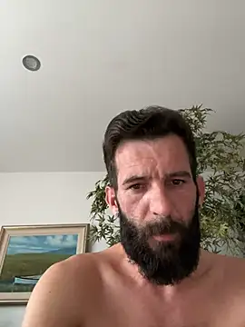 Michel_huge Chat XXX in diretta