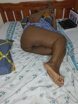 Chatroom XXX en direct de Katrina_plussize