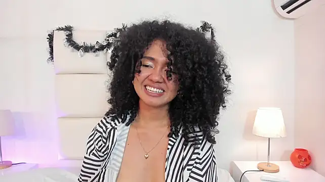 Kiraspell's Live XXX Chat