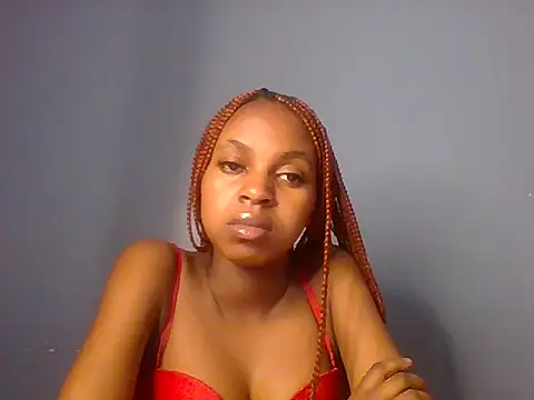 Sweet-creme's Live XXX Chat
