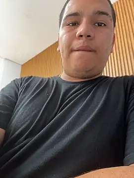 Patricio_02 live XXX chat