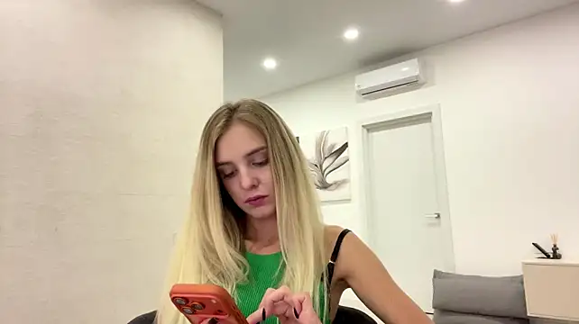 Shy_of_dream's Live XXX Chat