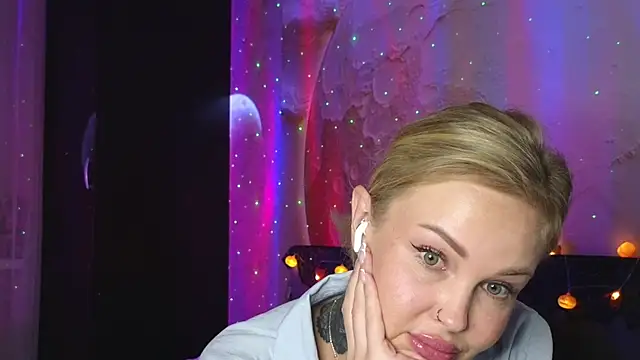Онлайн чат XXX Erotic_Ann