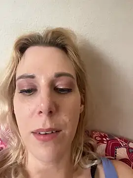 PrincessKikiZa Adlı Modelin Canlı XXX Sohbeti