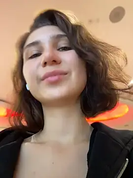 QuitieLia Live XXX-Chat