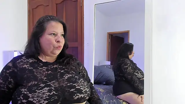 AriellePerla Adlı Modelin Canlı XXX Sohbeti