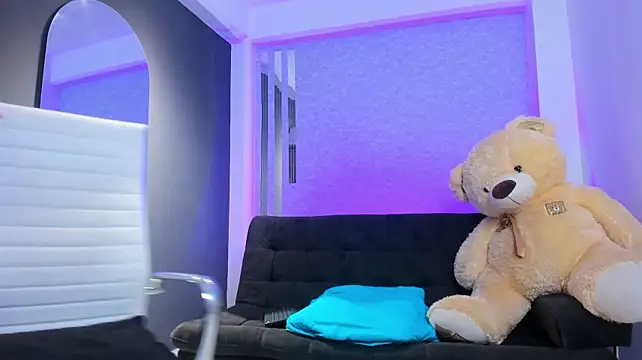 OLIVER_THOMPSON XXX чат на живо