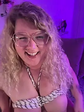 KimberlyCurves Live XXX-Chat
