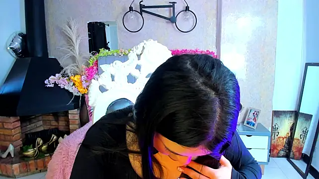 دردشة Julieth_Caandy الجنسية المباشرة
