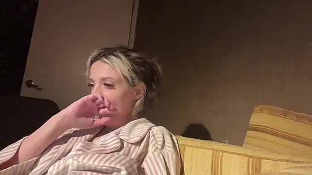 PriscillaOstlie লাইভ XXX চ্যাট