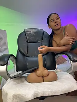 Chat XXX en directo de JANYLOVE__