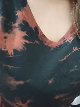 Tanha18 XXX чат на живо