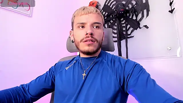 צ'אט XXX בשידור חי של Lian_ferrer