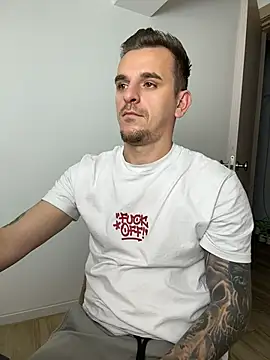 Huge_cock22cm's Live XXX Chat