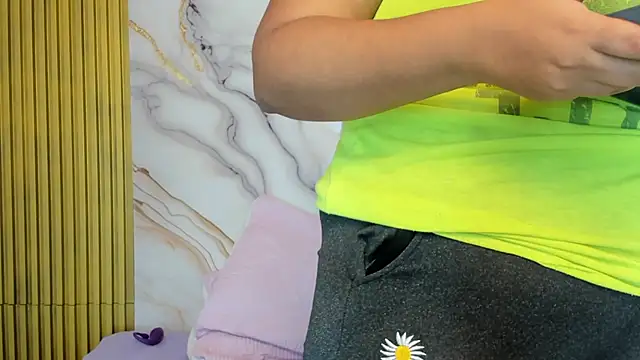 DeepandCurvy XXX чат на живо