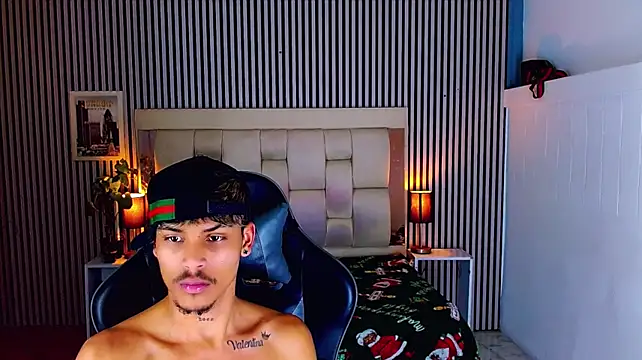 XXX chat uživo modela Angel_foxc13