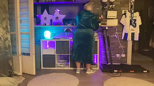 Živý XXX chat Monageil