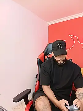 Chat +18 de Mike_savage3 ao vivo