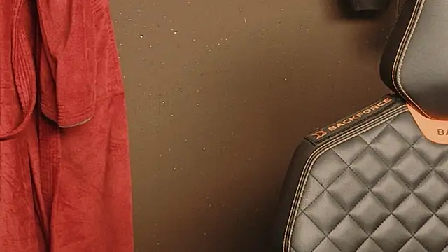 carbonrider69's Webcam Show