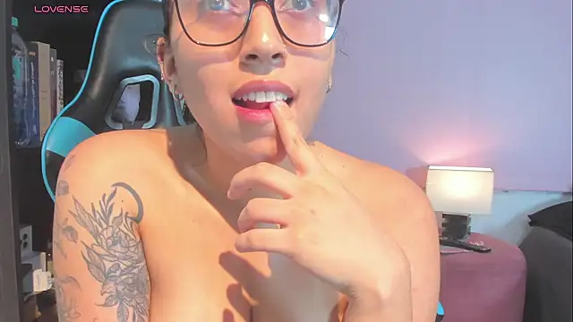 Chat +18 de _maria_foxx_ ao vivo