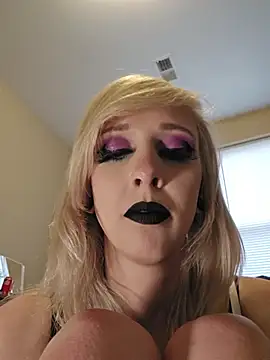 צ'אט XXX בשידור חי של AmethystFoxx