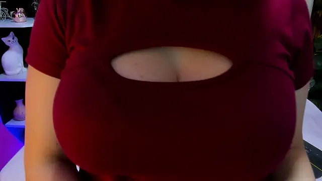 Chat XXX en directo de Roxie_frox