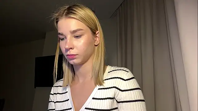 XXX chat uživo modela PickmeGirl
