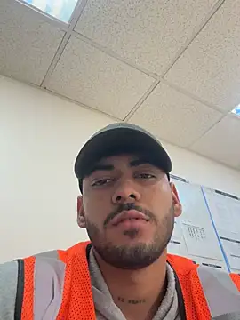 Chat +18 de Karimfucku ao vivo