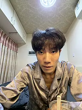 soonq123's Webcam Show