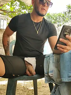 Chat +18 de PIGHIGHDIRTY_p0 ao vivo